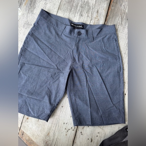 Travis Mathew Men’s Golf shorts set (2) size 30 - Picture 6 of 9